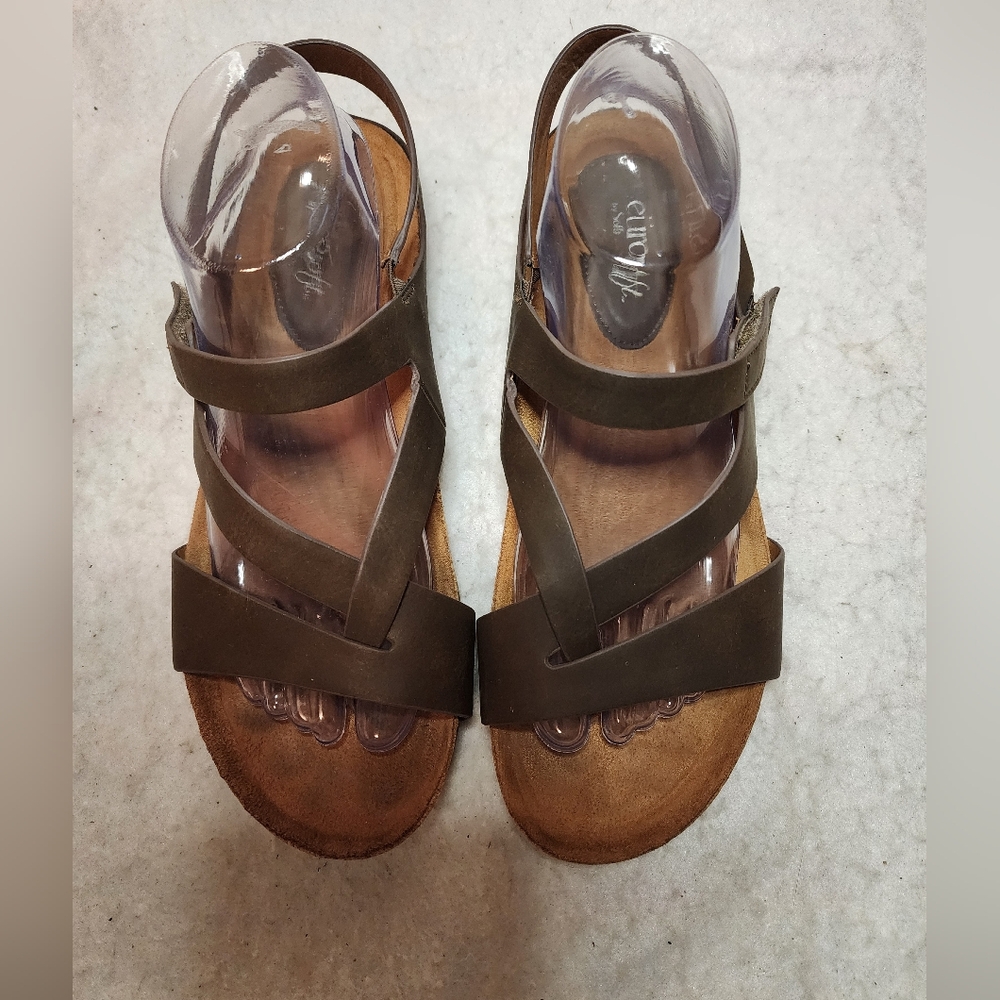 Comfort Strappy Women's Sandals in Olive Brown